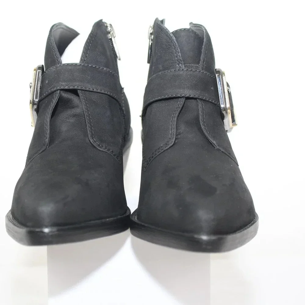 VINCE CAMUTO
